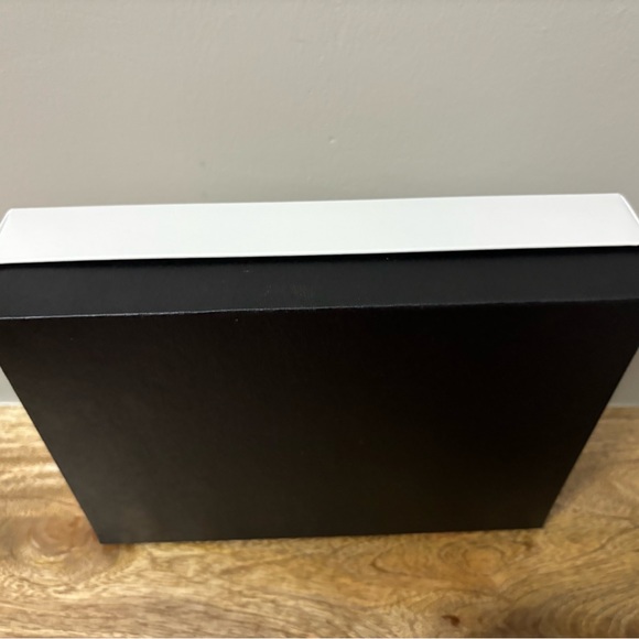 Authentic Saks Fifth Avenue Empty Gift Box - Picture 6 of 7